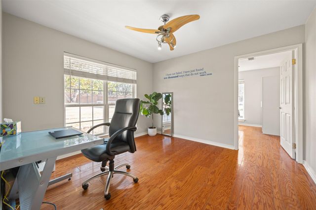 1607 Mayfield DR, Round Rock, TX 78681