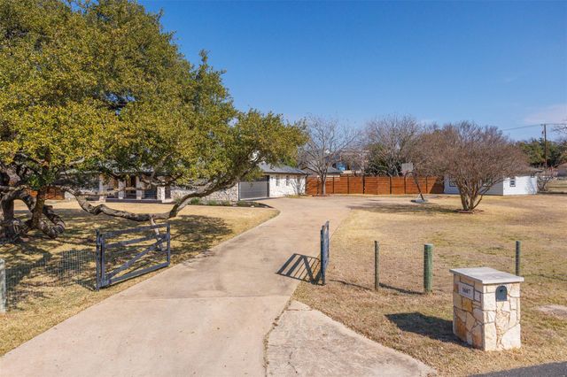 1607 Mayfield DR, Round Rock, TX 78681