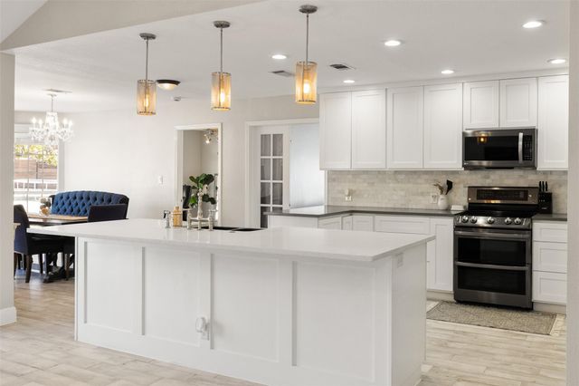 1607 Mayfield DR, Round Rock, TX 78681