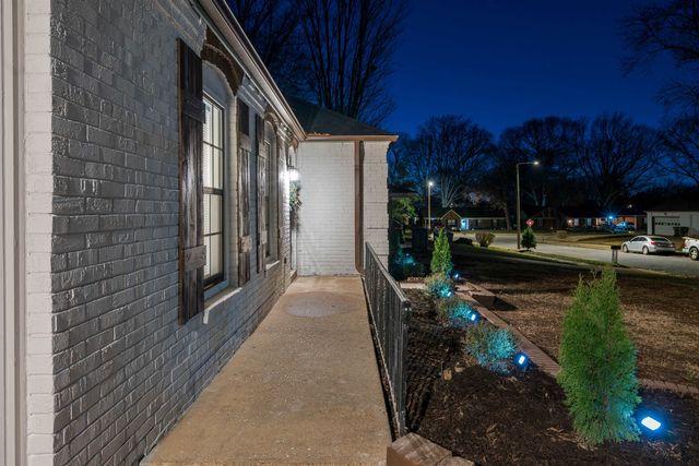 5639 CLARKE CV, Memphis, TN 38115