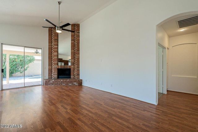 2690 N 138th Avenue, Goodyear, AZ 85395