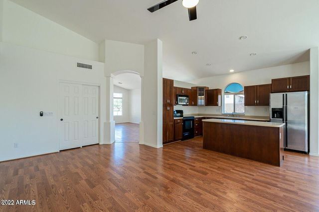 2690 N 138th Avenue, Goodyear, AZ 85395