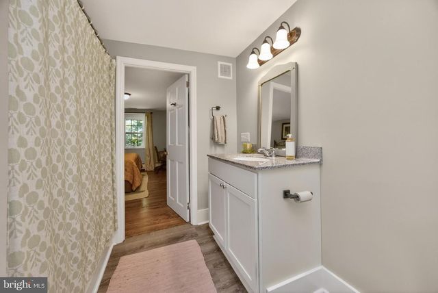 135 PENN GREEN RD, Landenberg, PA 19350