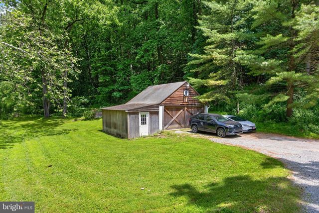 135 PENN GREEN RD, Landenberg, PA 19350