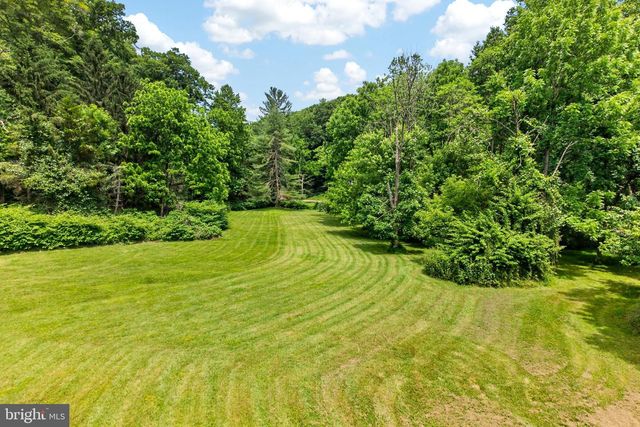135 PENN GREEN RD, Landenberg, PA 19350