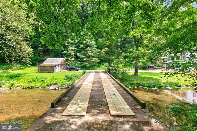 135 PENN GREEN RD, Landenberg, PA 19350