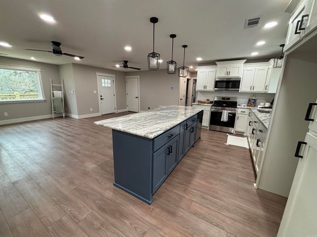 6226 Hwy 298, Benton, AR 72019