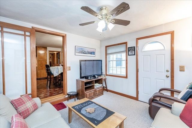54 River St, Billerica, MA 01821