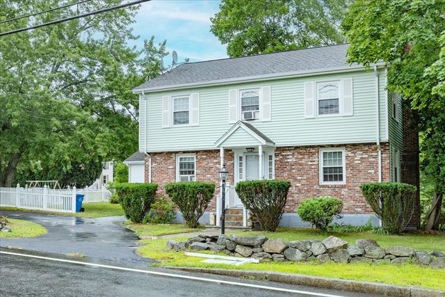 54 River St, Billerica, MA 01821