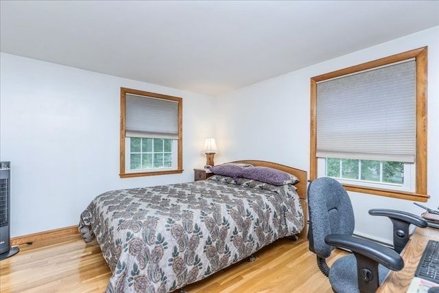 54 River St, Billerica, MA 01821