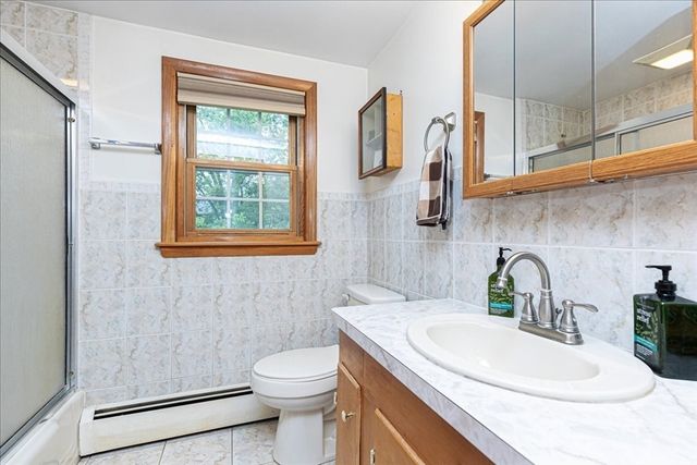 54 River St, Billerica, MA 01821