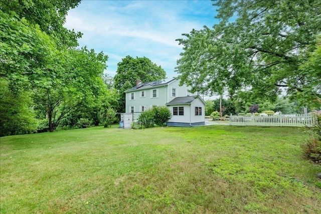 54 River St, Billerica, MA 01821