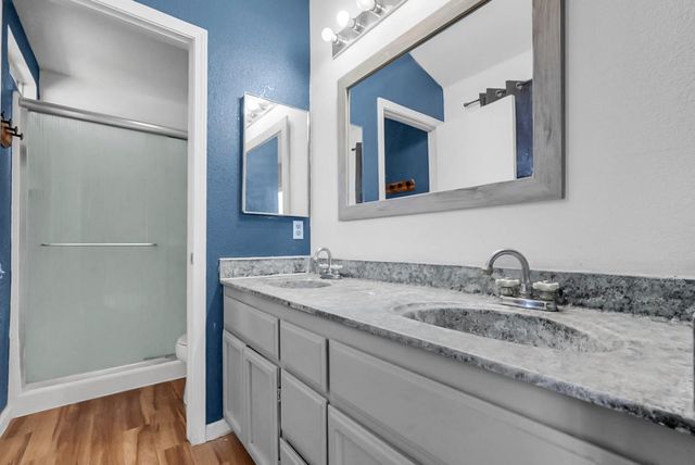 12343 Quicksilver St, Waterford, CA 95386