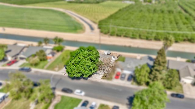 12343 Quicksilver St, Waterford, CA 95386