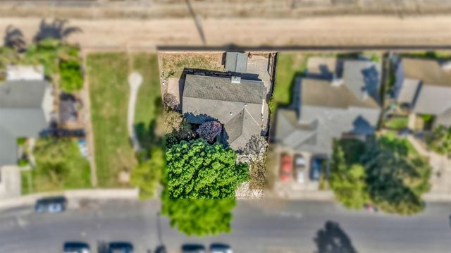 12343 Quicksilver St, Waterford, CA 95386