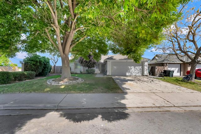 12343 Quicksilver St, Waterford, CA 95386