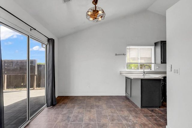 12343 Quicksilver St, Waterford, CA 95386