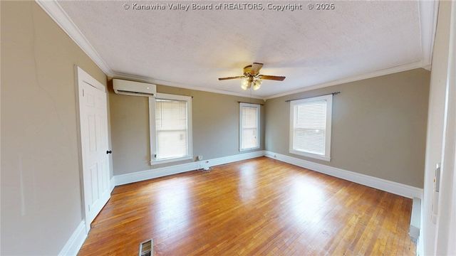 3036 3rd Avenue, Huntington, WV 25701