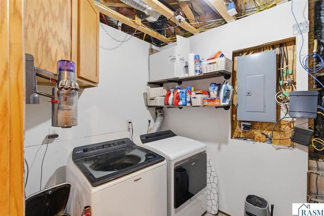 2208 Fairbanks Drive, North Mankato, MN 56003