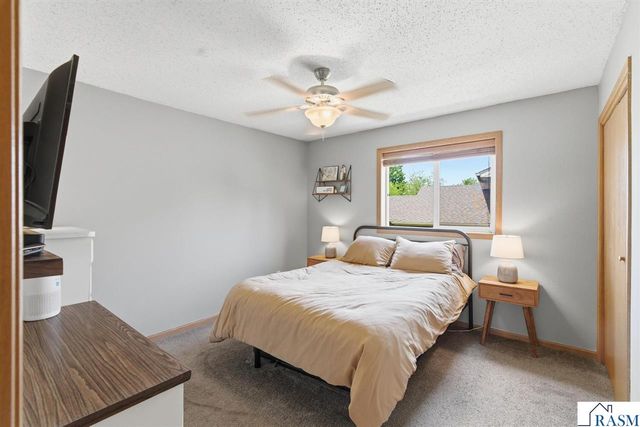 2208 Fairbanks Drive, North Mankato, MN 56003