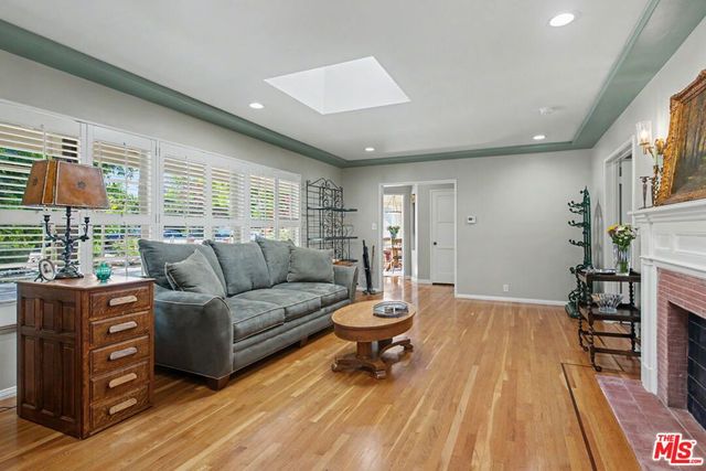 6454 Orion Avenue, Van Nuys, CA 91406
