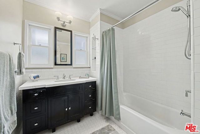 6454 Orion Avenue, Van Nuys, CA 91406