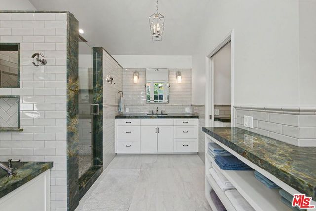 6454 Orion Avenue, Van Nuys, CA 91406