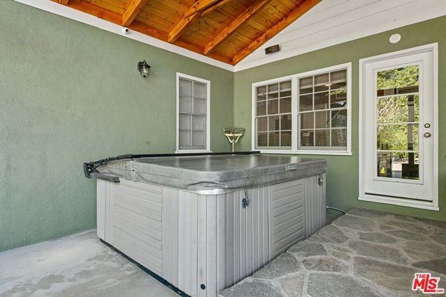 6454 Orion Avenue, Van Nuys, CA 91406