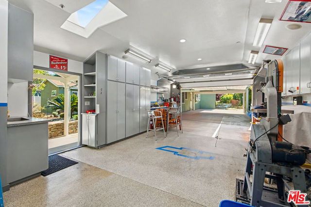6454 Orion Avenue, Van Nuys, CA 91406