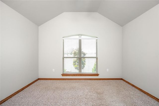 2858 Fields Road, El Reno, OK 73036