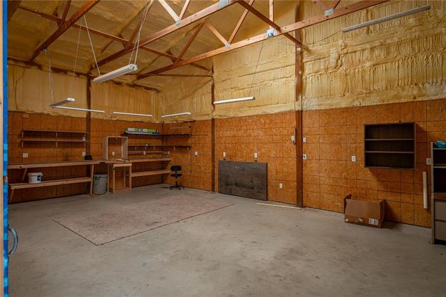 2858 Fields Road, El Reno, OK 73036