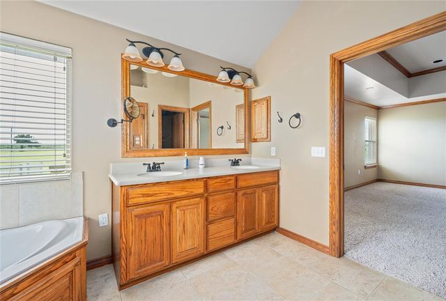 2858 Fields Road, El Reno, OK 73036
