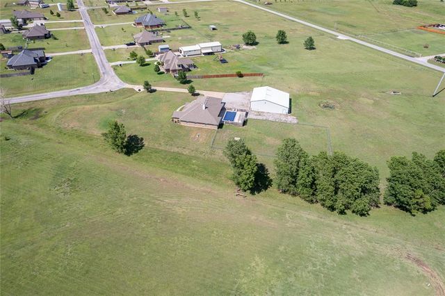 2858 Fields Road, El Reno, OK 73036