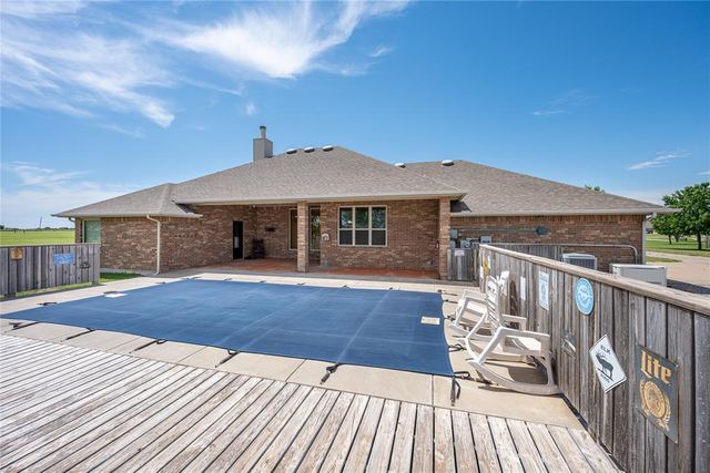 2858 Fields Road, El Reno, OK 73036