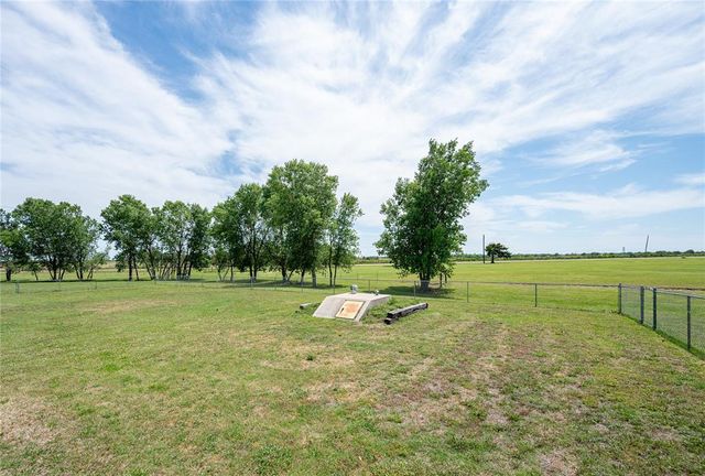 2858 Fields Road, El Reno, OK 73036