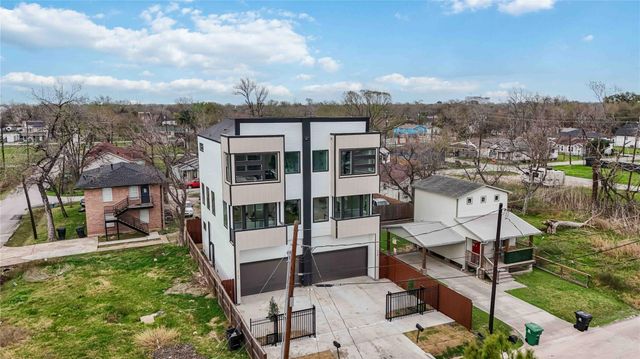 3103 Lelia Street A and B, Houston, TX 77026