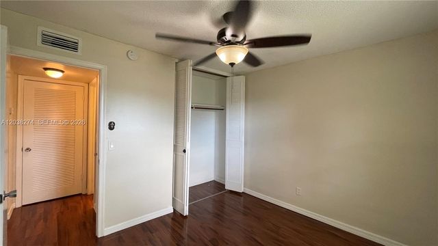 531 W Kalmia Drive 5, Lake Park, FL 33403
