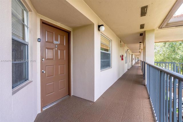 1251 SW 125th Avenue 402T, Pembroke Pines, FL 33027