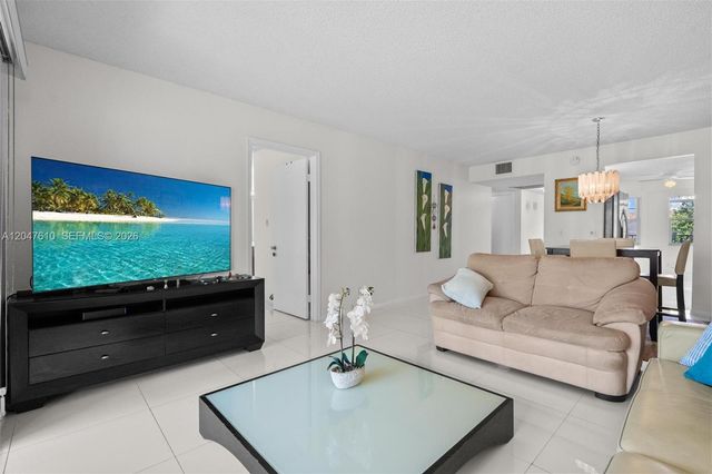 1251 SW 125th Avenue 402T, Pembroke Pines, FL 33027