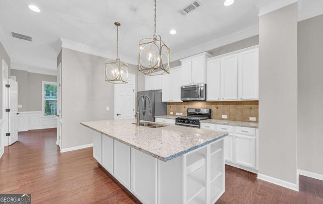 1653 SE Sabastian Point, Atlanta, GA 30329