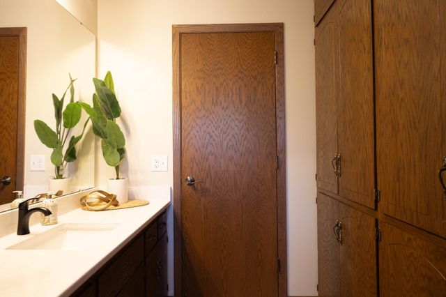 1961 S Shore Drive, Worthington, MN 56187