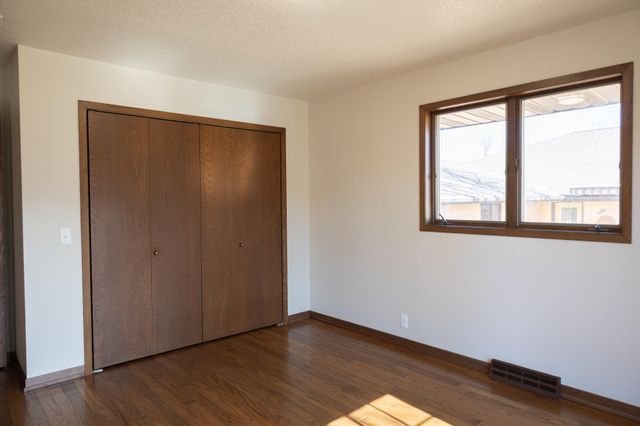 1961 S Shore Drive, Worthington, MN 56187