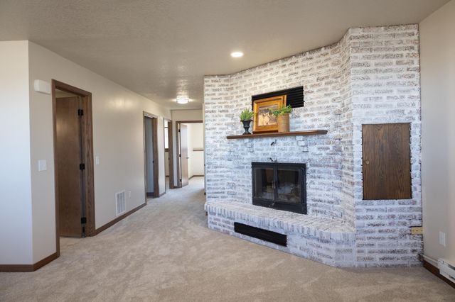 1961 S Shore Drive, Worthington, MN 56187