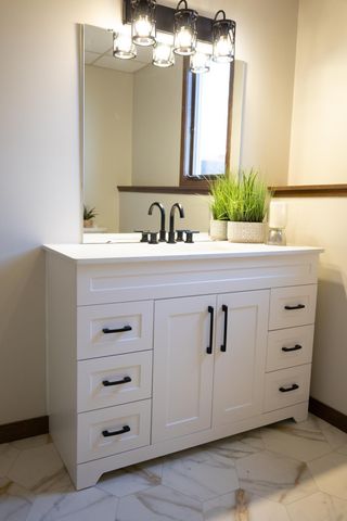 1961 S Shore Drive, Worthington, MN 56187