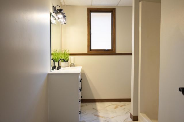 1961 S Shore Drive, Worthington, MN 56187