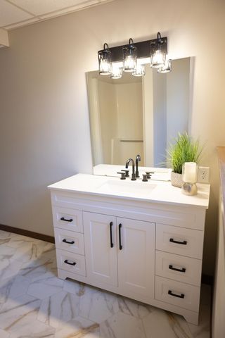 1961 S Shore Drive, Worthington, MN 56187