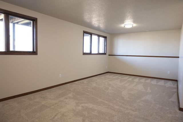 1961 S Shore Drive, Worthington, MN 56187