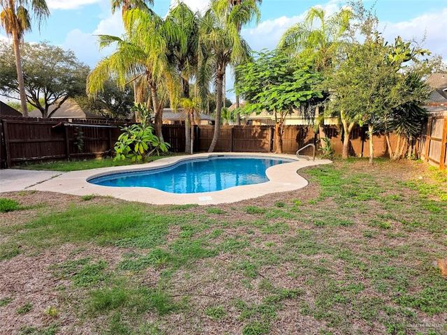 101 E Warbler Avenue, Mcallen, TX 78504