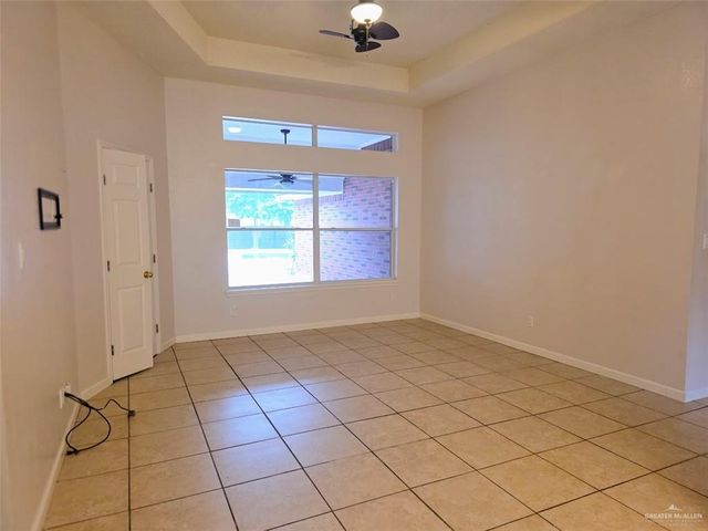 101 E Warbler Avenue, Mcallen, TX 78504