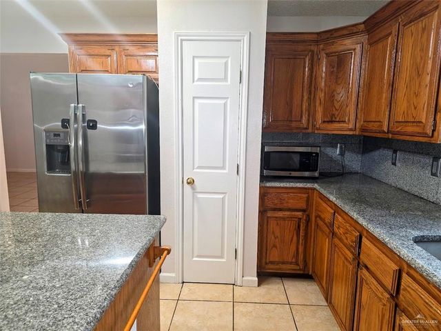 101 E Warbler Avenue, Mcallen, TX 78504